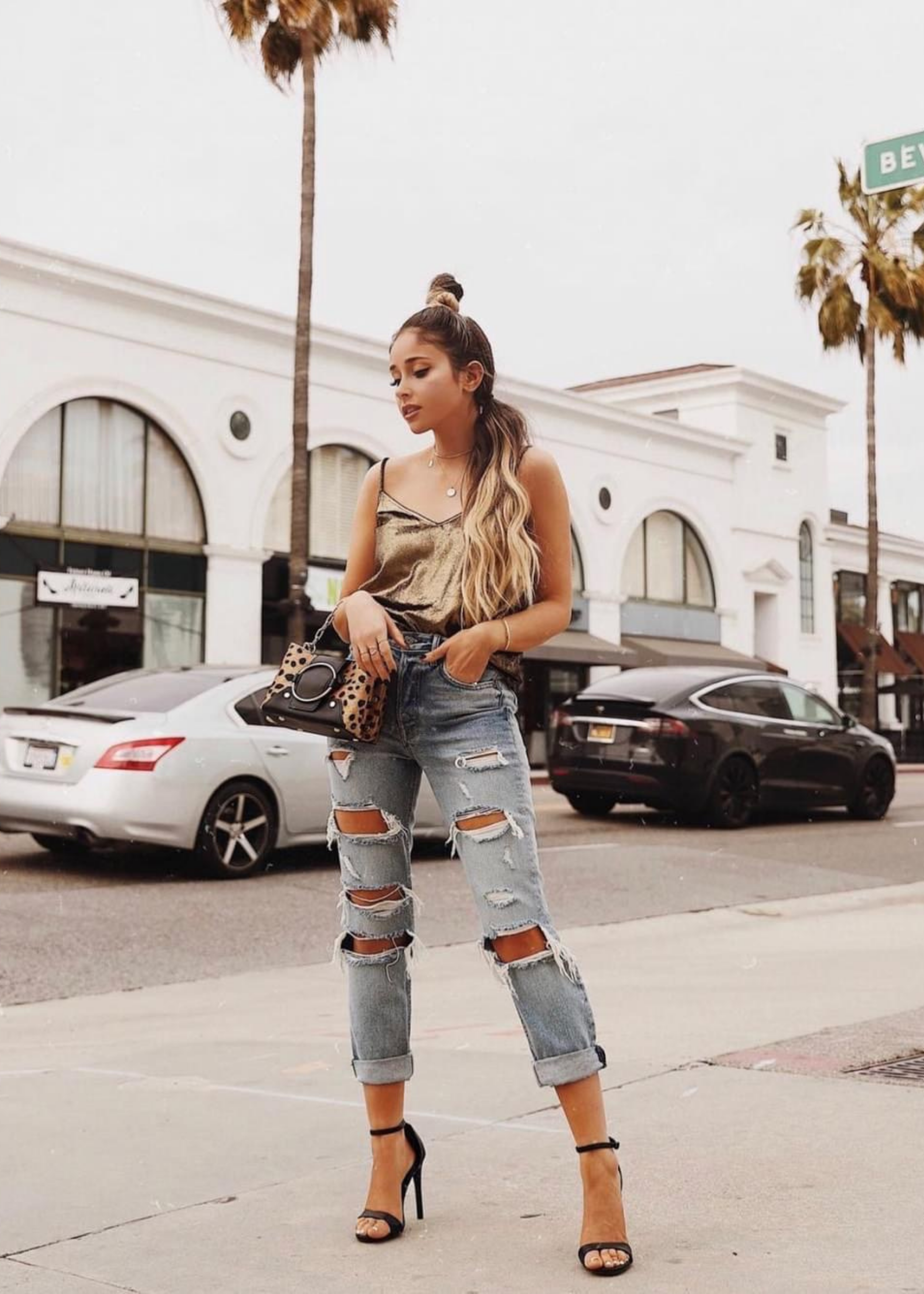 @jamialix dressed up this causal jean outfit with Ali heels in black. 